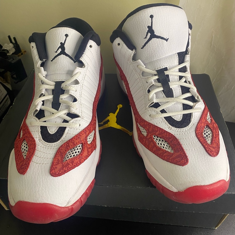 Jordan 11 Retro Low IE Gym Red 2017. Size 6Y With Box. Boys Shoes